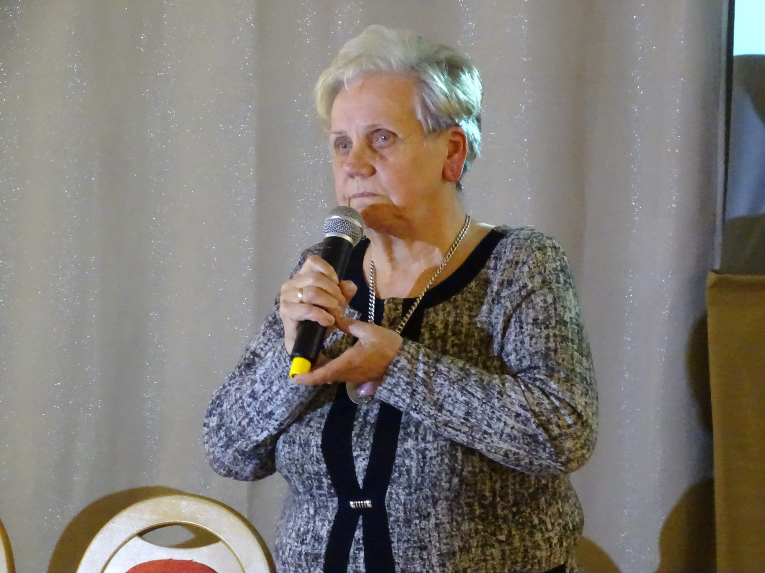Zofia Przybyłowska mówiła o pomocy mieszkańców Brzeszcz dla wysiedleńców z Boru
