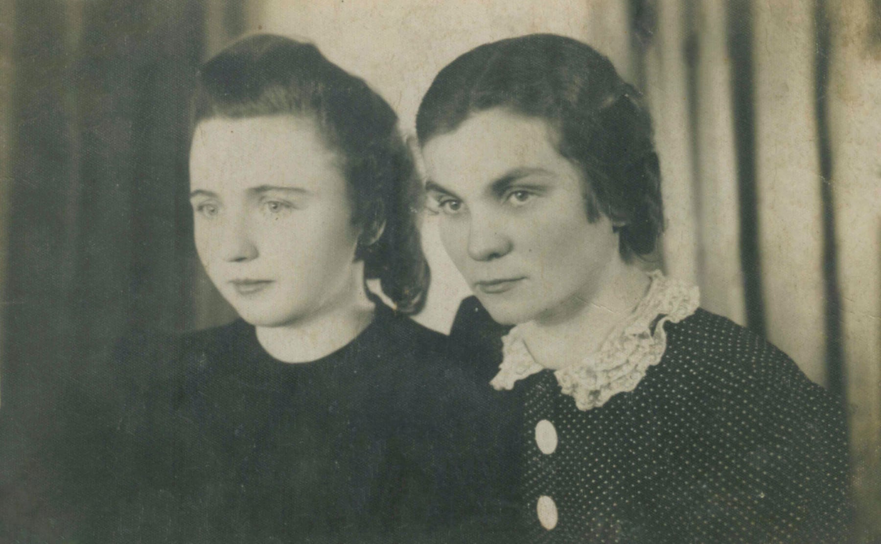 Zdjęcie przedstawiające dwie kobiety