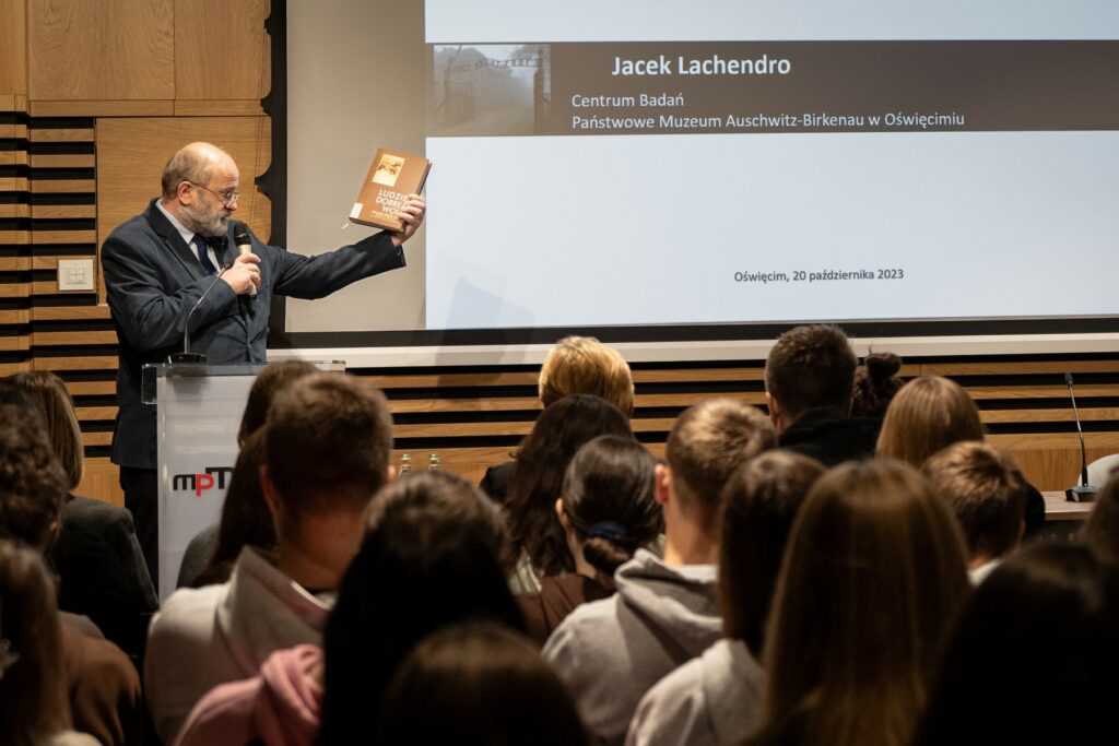 Wykład wprowadzający wygłosił dr Jacek Lachendro.