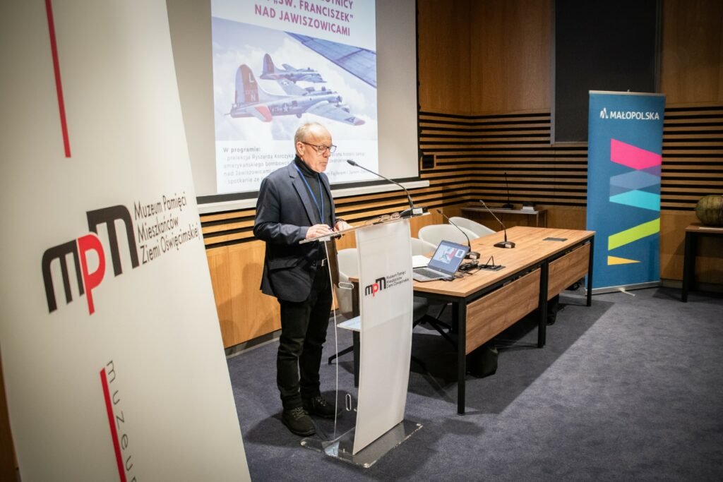 2. Spotkanie prowadził kustosz muzeum Pan Zbigniew Mazur