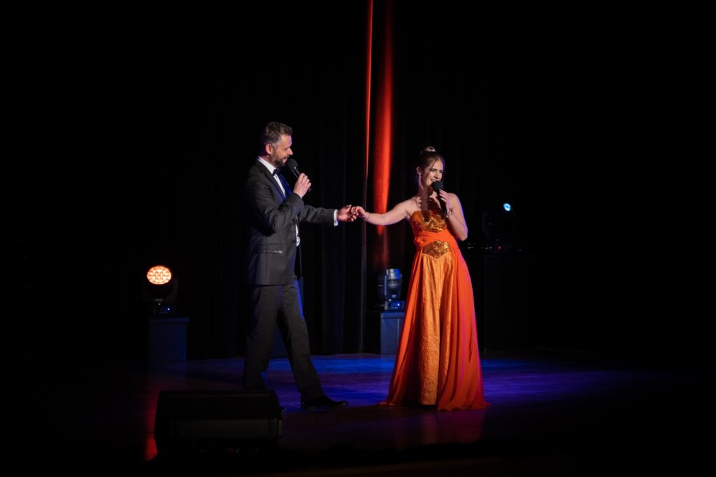 Muzeum Pamięci Mieszkańców Ziemi Oświęcimskiej zaprasza 14 stycznia (niedziela) o godz. 16.00 na niezwykły koncert operetkowo-musicalowy. Wstęp bezpłatny.