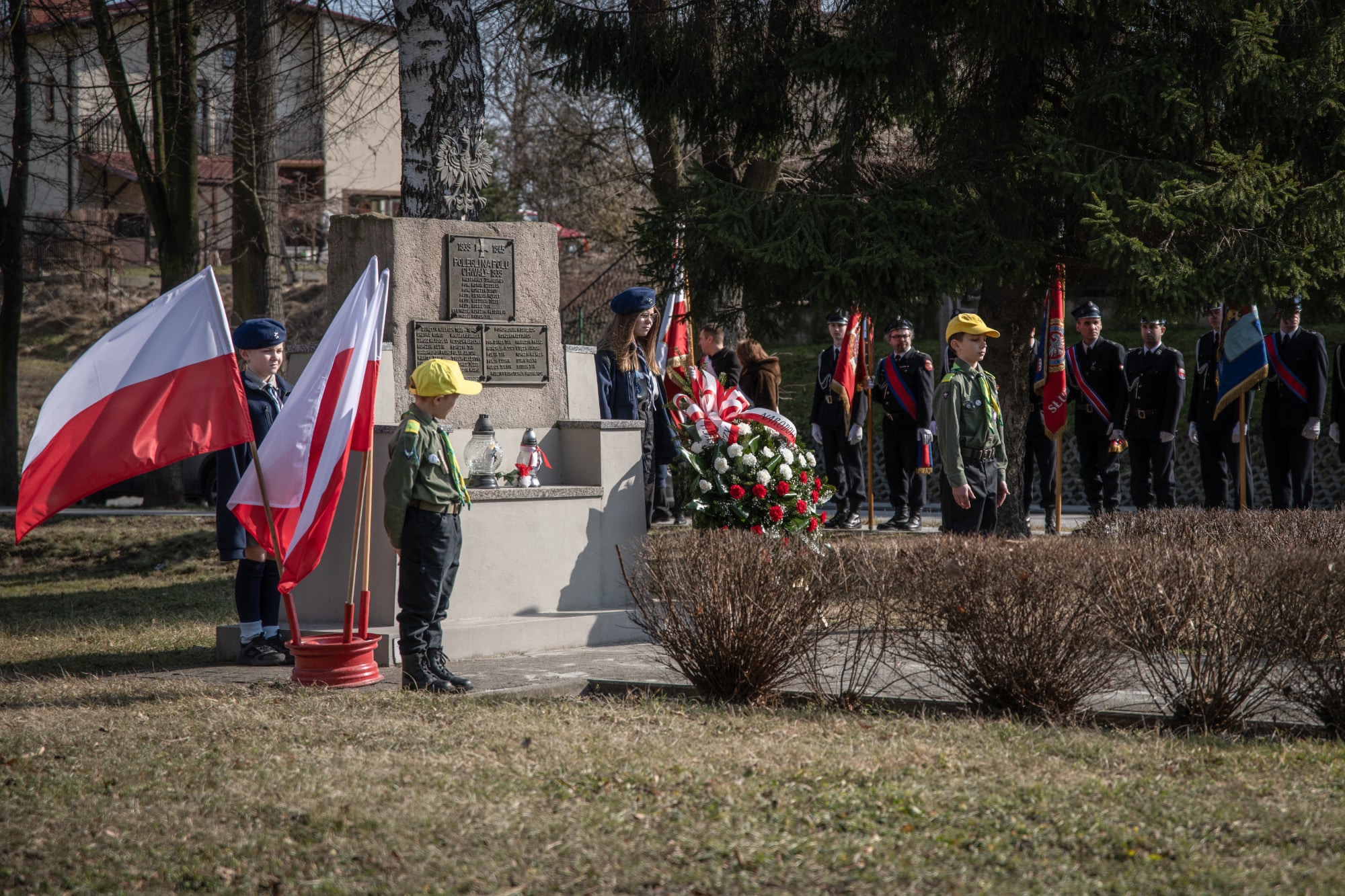 W gminie Brzeszcze pamięć o nich od lat pielęgnowana jest podczas uroczystych obchodów, które na stałe wpisały się w lokalną tradycję. W tym roku po raz pierwszy ich organizatorem było Muzeum Pamięci Mieszkańców Ziemi Oświęcimskiej, a współorganizatorem Ośrodek Kultury w Brzeszczach.